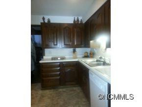 6 Lakemoor Lane - Photo 2