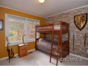 810 KNOLLWOOD DRIVE - Photo 12