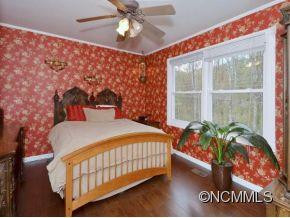 810 KNOLLWOOD DRIVE - Photo 9