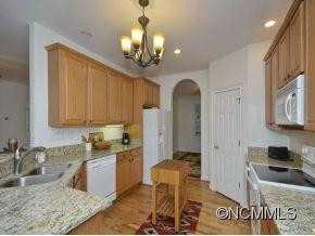 147 SKYVIEW CIRCLE - Photo 8