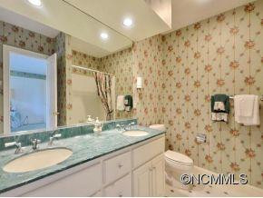 352 KENMURE DRIVE - Photo 17