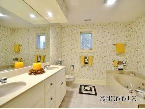 352 KENMURE DRIVE - Photo 19