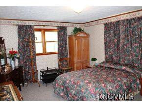 6635 Willow Road - Photo 11