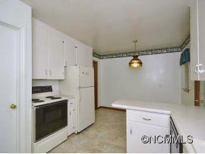 19 MAYFIELD ROAD - Photo 4