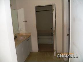  - Photo 6