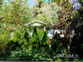 27 Sycamore Street - Photo 2