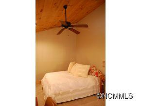 154 McElrath Road - Photo 12