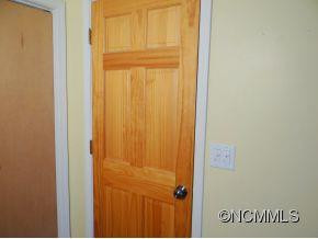47 Lakeshore Drive - Photo 14