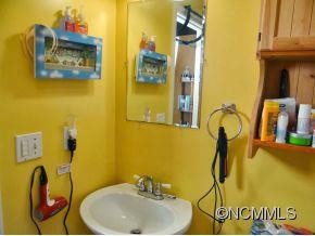 47 Lakeshore Drive - Photo 15