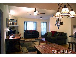 32 Ravencroft - Photo 6