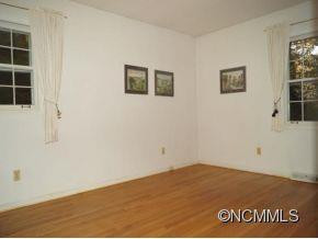 421 COMET DRIVE - Photo 9