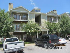 500 Vista Lake Drive #104