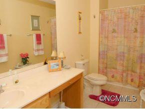 111 ROCKFIELD WAY - Photo 11
