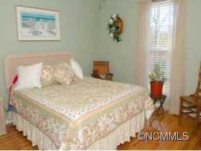 111 ROCKFIELD WAY - Photo 12