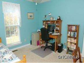 111 ROCKFIELD WAY - Photo 13