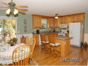 111 ROCKFIELD WAY - Photo 9