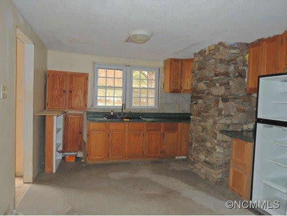 601 10TH STREET - Photo 4