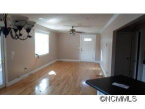 401 Briarwood Road - Photo 4