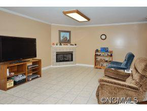 304 Jennifer Lane - Photo 13