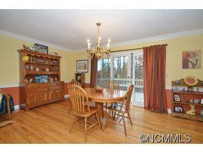 304 Jennifer Lane - Photo 3