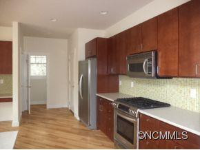 83 OAK HOLLOW DR - Photo 12