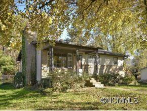 12 SUNSET DR