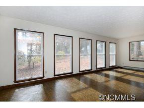 1128 Forest Street - Photo 4