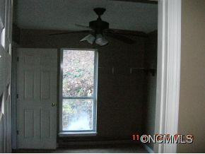 321 Treetops Drive - Photo 3