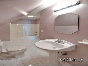 35 Carolyn Drive - Photo 18