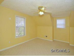 35 Carolyn Drive - Photo 19