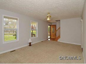 35 Carolyn Drive - Photo 8