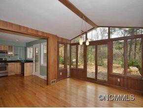 19 ROBINHOOD ROAD - Photo 8