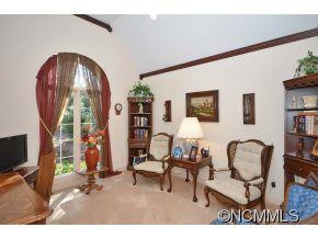 25 Fernridge Court - Photo 7