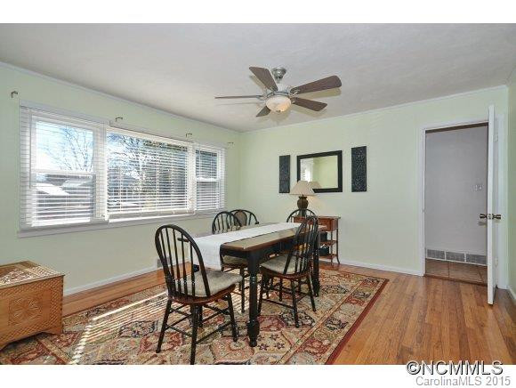 163 Montview Circle - Photo 4