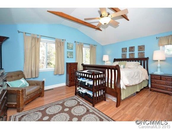 163 Montview Circle - Photo 5