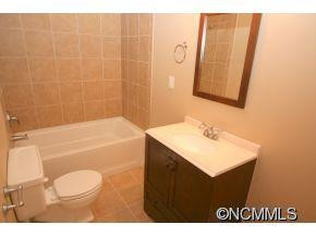 1727 Kanuga Road - Photo 15