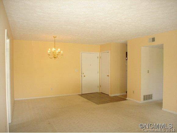 427 6TH AVENUE WEST, APT B-15 - Photo 3