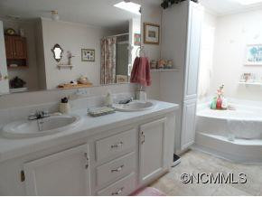 65 WINDY HILL DRIVE - Photo 13