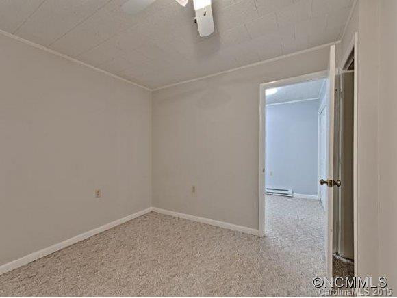 152 WEST RIDGE DR, - Photo 18