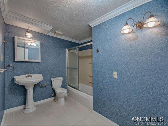 152 WEST RIDGE DR, - Photo 19