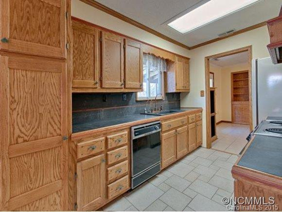 152 WEST RIDGE DR, - Photo 4