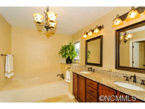 118 Deerlake Drive - Photo 17