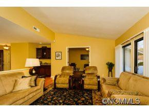 118 Deerlake Drive - Photo 5