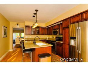 118 Deerlake Drive - Photo 9