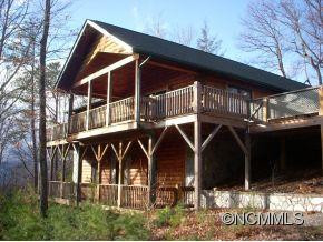650 Pinewood Drive - Photo 2