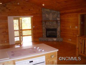 650 Pinewood Drive - Photo 4