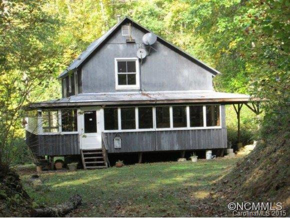 1502 Watershed Rd - Photo 2