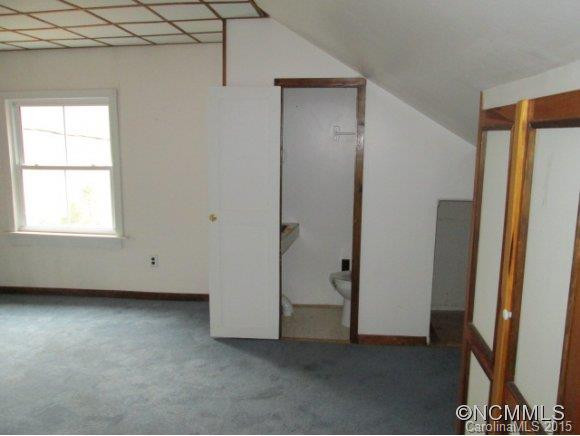 1502 Watershed Rd - Photo 18