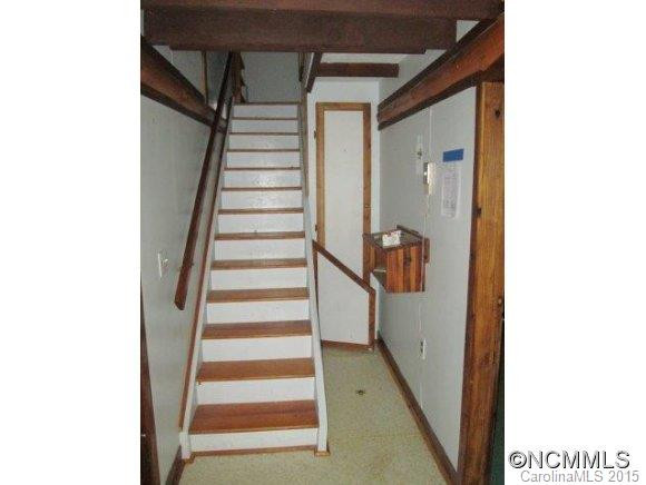 1502 Watershed Rd - Photo 4