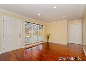 20 Eola Avenue - Photo 2